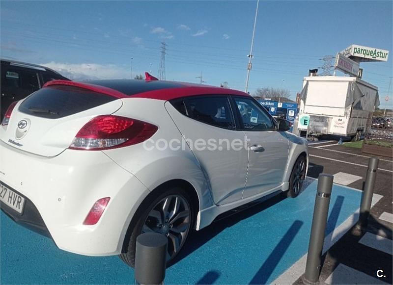 Usado Hyundai Veloster Sport 140 CV (102 kW) 2014 Blanco Berlina