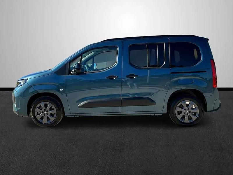 Novo Opel Combo S 101 HP (74 kW) 2025 Verde Monovolume