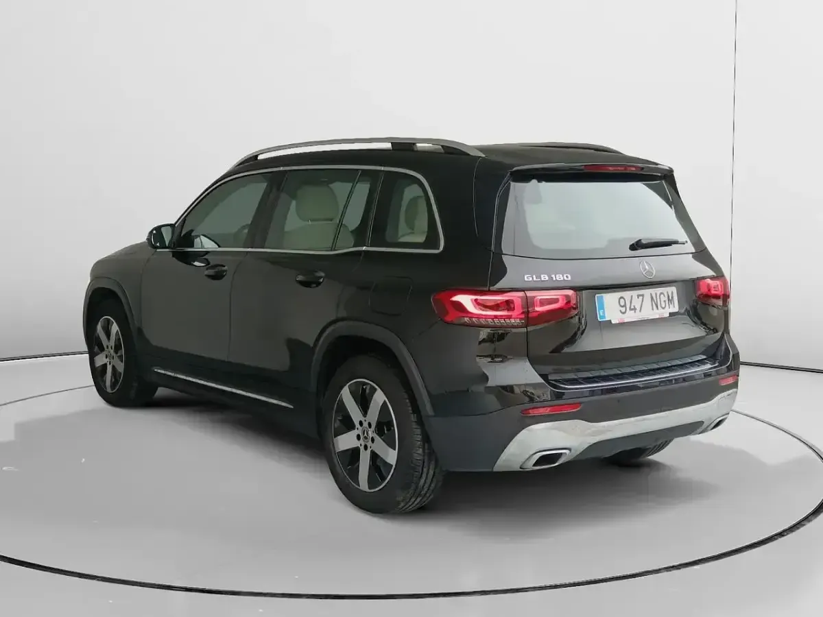 Usado Mercedes GLB180 Progressive 136 CV (100 kW) 2021 Negro SUV