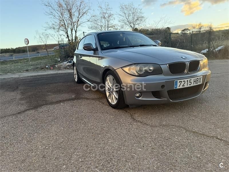 Beige Usado 2011 BMW 118 Utilitario | 6300 € (Buen precio) - Imagen 1/4