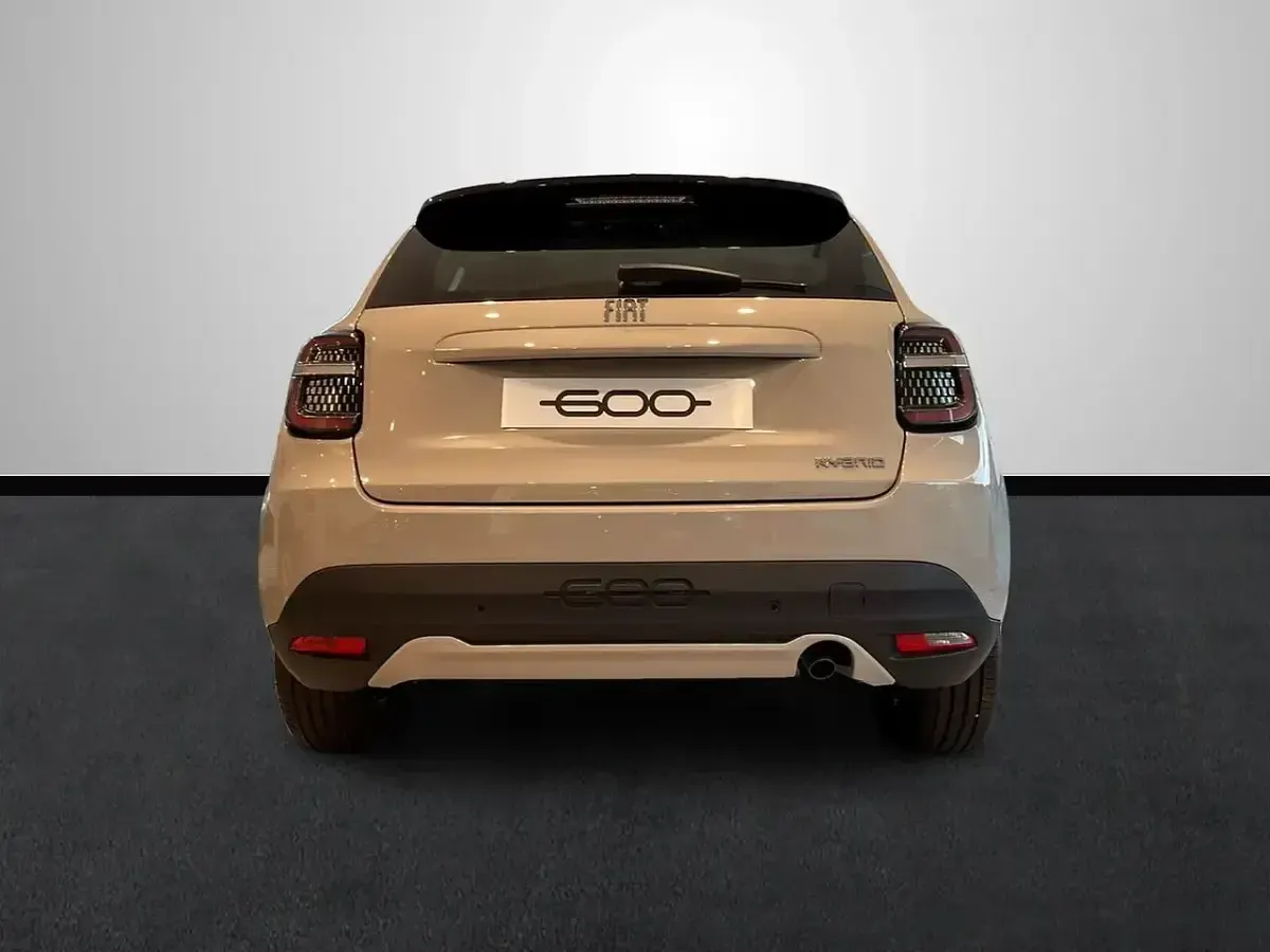Nuevo Fiat 600E Pop 114 kW (156 CV) 2026 Beige SUV