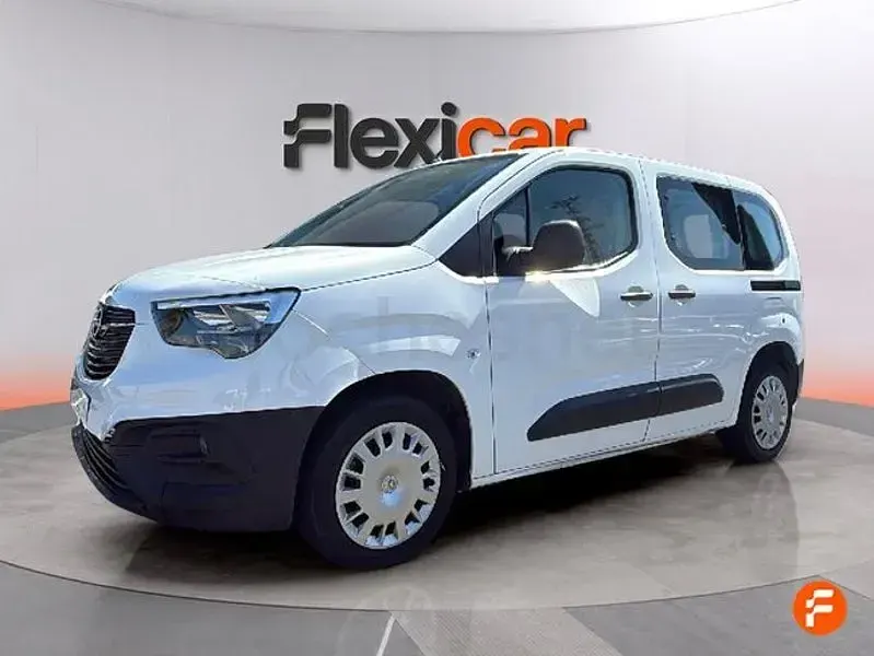 Usado Opel Combo Life Edition 102 CV (75 kW) 2021 Blanco Monovolumen