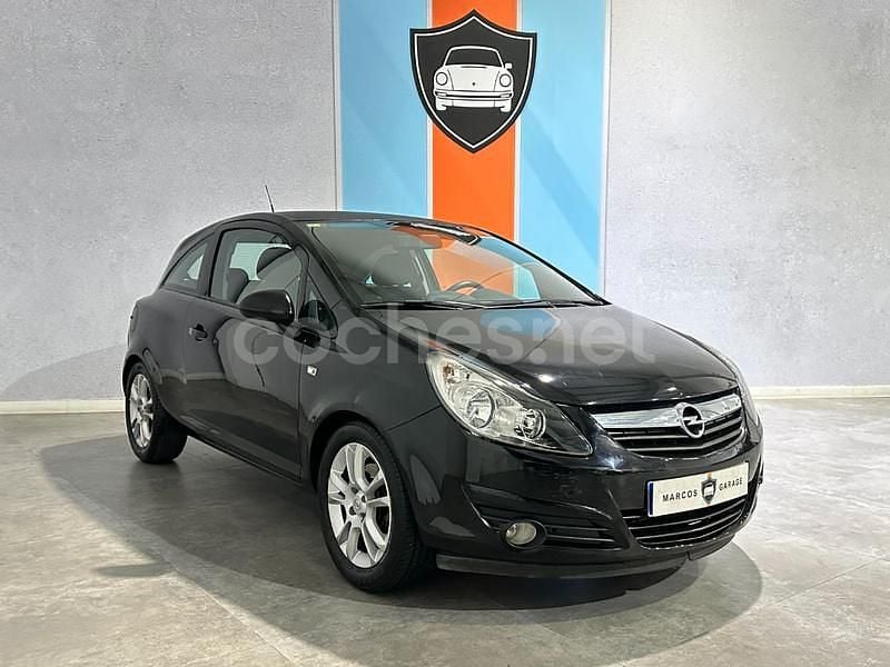 Usado Opel Corsa 90 CV (66 kW) 2008 Negro Berlina