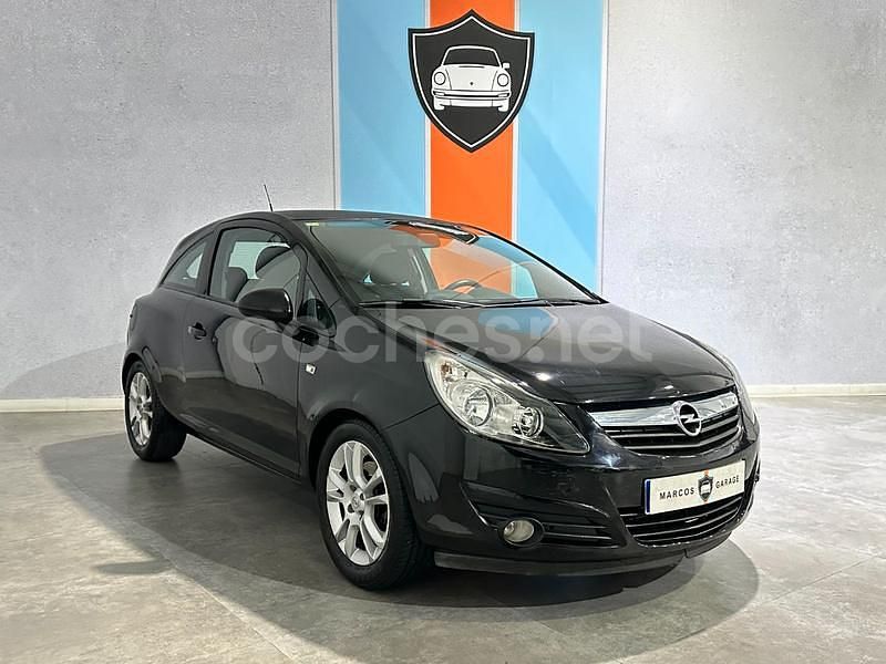 Negro Usado 2008 Opel Corsa Berlina | 5490 € (Precio justo) - Imagen 1/4