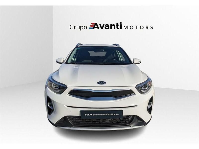 Usado Kia Stonic 84 CV (61 kW) 2019 Blanco SUV