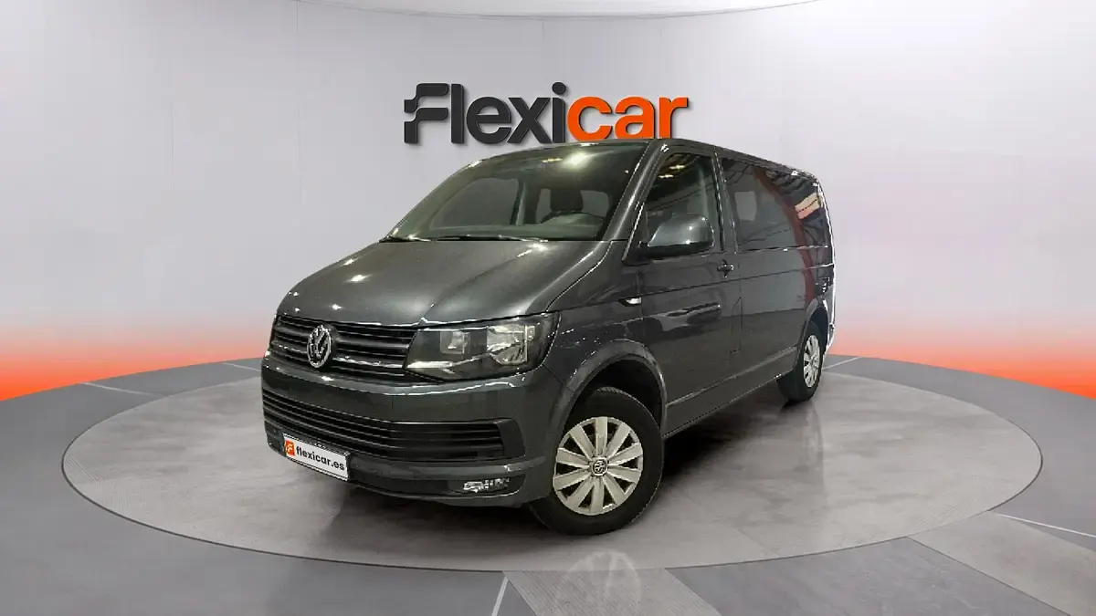 Usado VW Caravelle 150 CV (110 kW) 2019 Gris Van