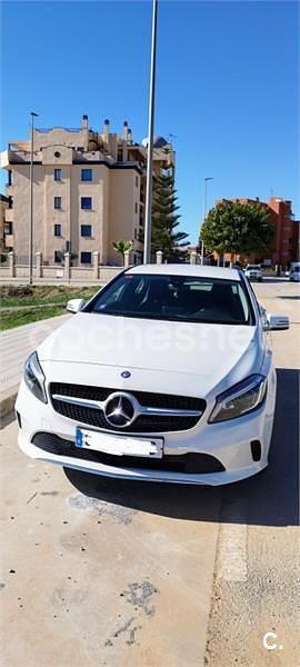 Blanco Usado 2016 Mercedes A180 Urban Berlina | 15.900 € (Un poco caro) - Imagen 1/4