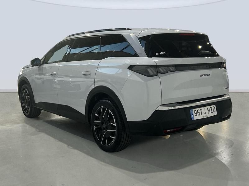 Usado Peugeot 5008 Allure 145 CV (106 kW) 2025 Blanco SUV
