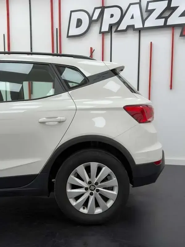 Usado Seat Arona Ecomotive 116 CV (85 kW) 2020 Blanco SUV