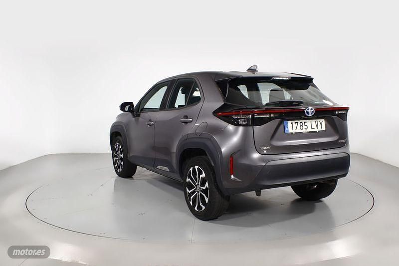 Gris Usado 2022 Toyota Yaris Cross Active SUV | 24.200 € (Precio justo) - Imagen 1/4