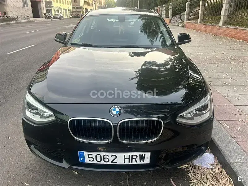Usado BMW 118 143 CV (105 kW) 2013 Negro Utilitario
