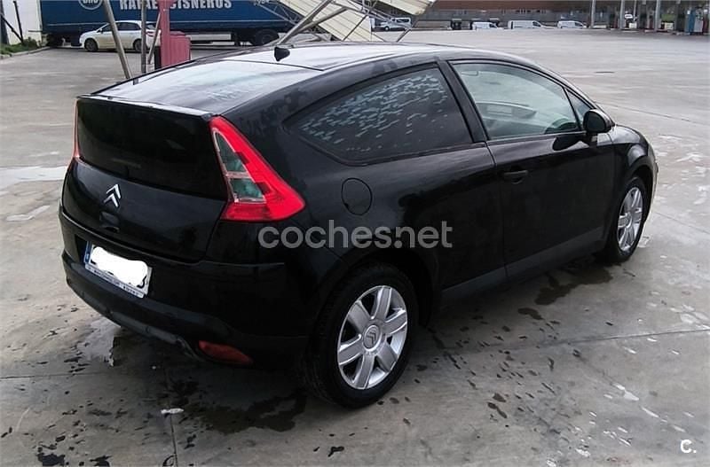 Begagnad Citroën C4 90 HK (66 kW) 2008 Svart Sedan