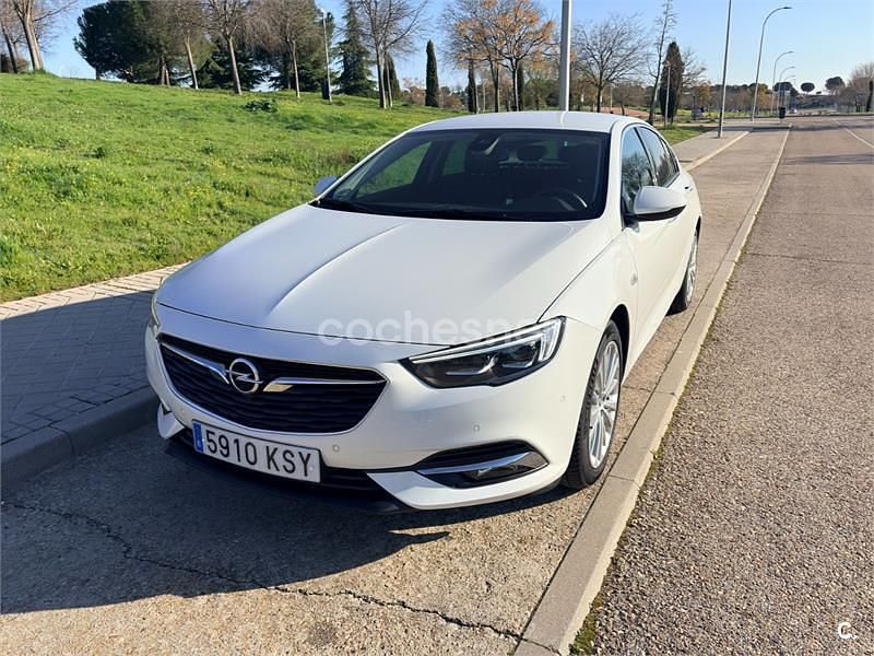 Usado Opel Insignia Innovation 165 CV (121 kW) 2019 Blanco Berlina