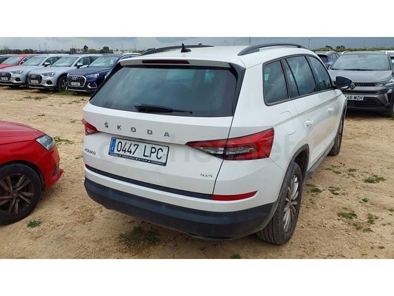 Käytetty Skoda Kodiaq Ambition 150 HP (110 kW) 2021 Valkoinen Katumaasturi