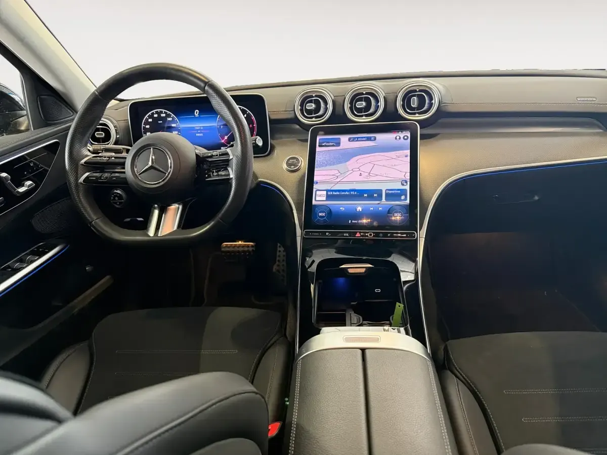 Usado Mercedes C220 200 CV (147 kW) 2023 Azul Berlina