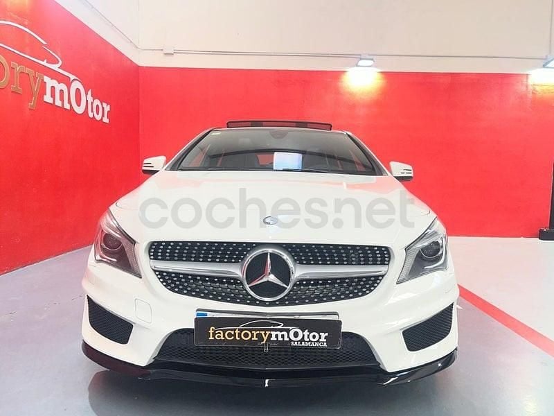 Usado Mercedes CLA220 Shooting Brake 177 CV (130 kW) 2016 Blanco Familiar