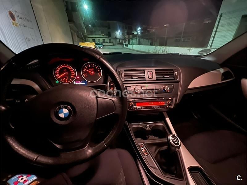 Usado BMW 114 Comfort Edition 102 CV (75 kW) 2014 Azul Utilitario