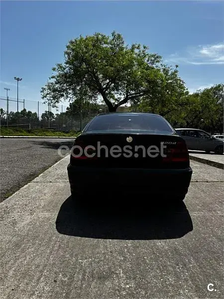 Usado BMW 320 150 CV (110 kW) 2003 Negro Berlina