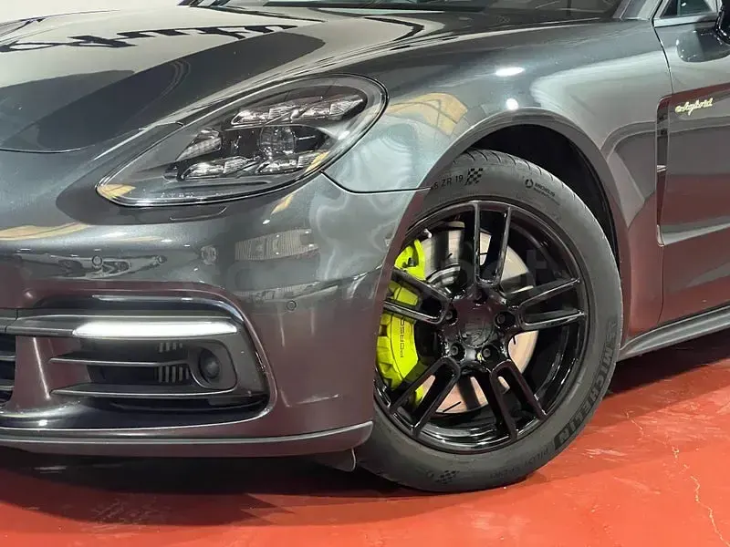Occasion Porsche Panamera Sport Turismo 462 ch (339 kW) 2019 Gris Break