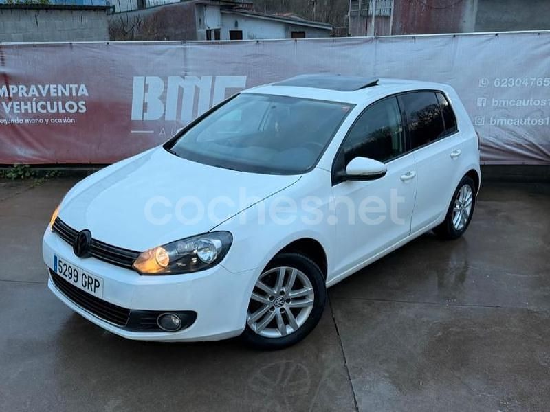 Blanco Usado 2009 VW Golf Advance Berlina | 8500 € (Precio justo) - Imagen 1/4