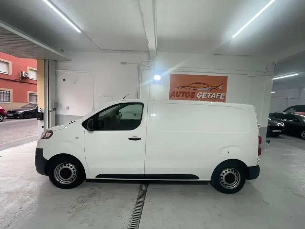 Usado Citroën Jumpy 102 CV (75 kW) 2021 Blanco Monovolumen