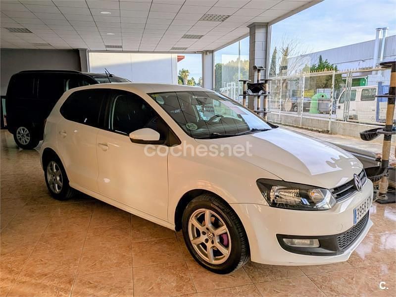 Usado VW Polo Advance 75 CV (55 kW) 2010 Blanco Utilitario