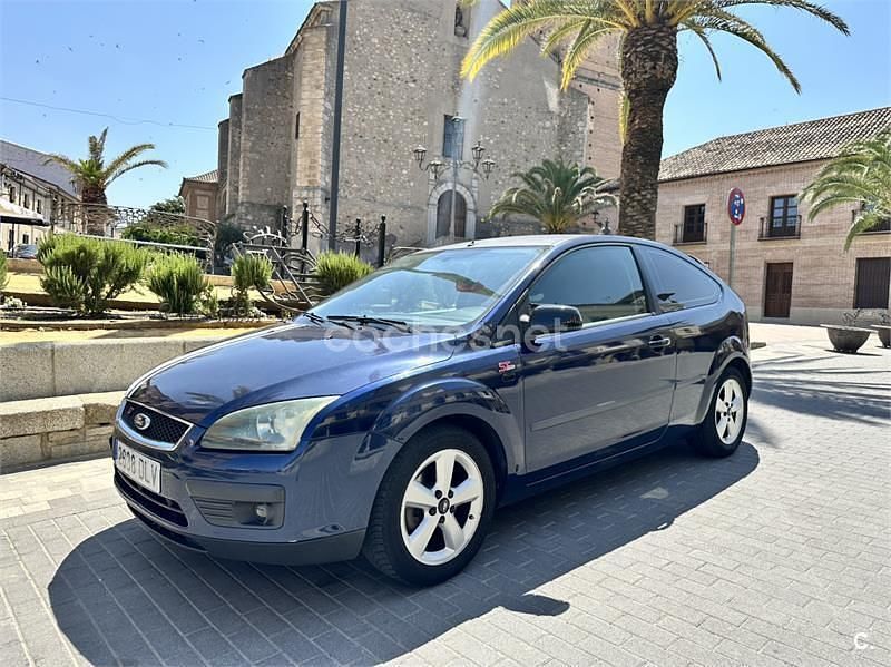Azul Usado 2005 Ford Focus Sport Berlina | 2999 € (Precio justo) - Imagen 1/4