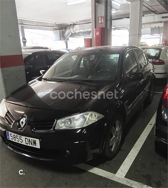 Usado Renault Mégane II Dynamique 120 CV (88 kW) 2005 Negro Berlina