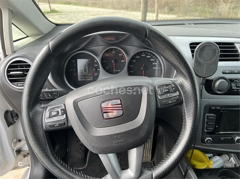 Usado Seat Leon Copa 105 CV (77 kW) 2012 Blanco Berlina