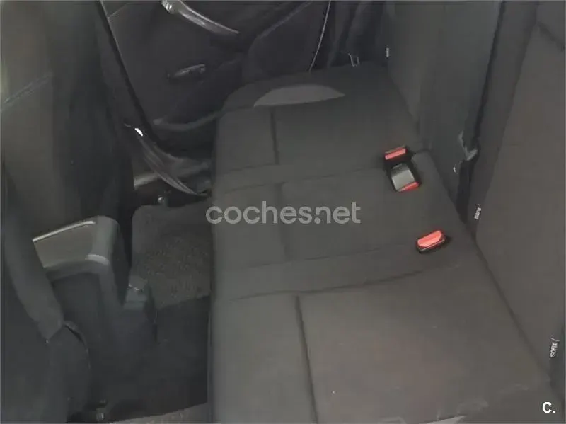 Usado Peugeot 2008 Style 82 CV (60 kW) 2018 Blanco SUV