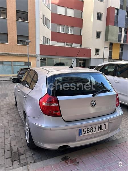 Usado BMW 116 122 CV (89 kW) 2010 Gris / plata Utilitario