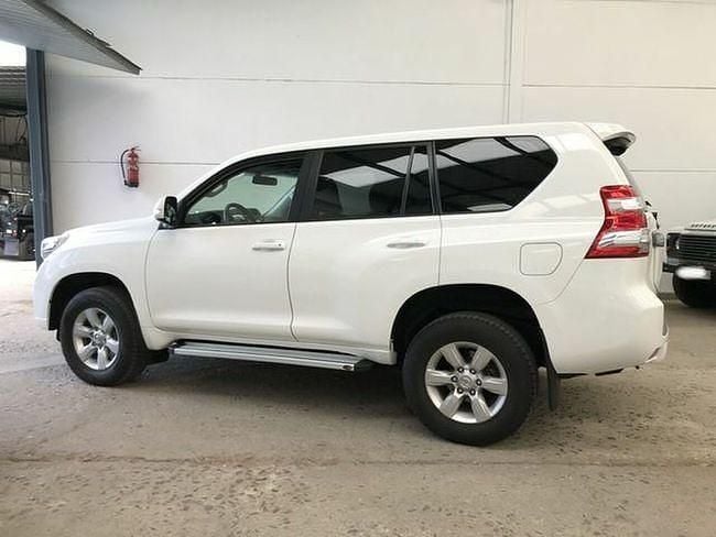 Usado Toyota Land Cruiser 190 CV (139 kW) 2014 Blanco SUV