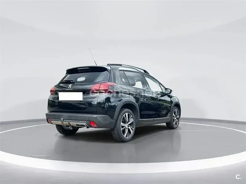 Usado Peugeot 2008 Allure 130 CV (95 kW) 2018 Negro SUV
