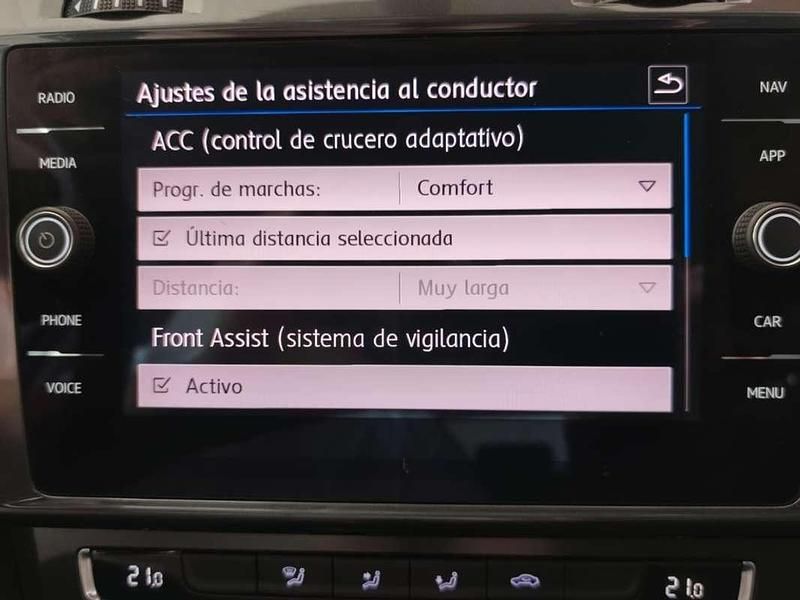 Usado VW Golf VII Advance 116 CV (85 kW) 2017 Beige Utilitario