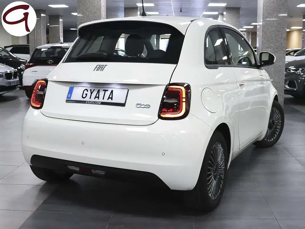 Usado Fiat 500e Action 69 kW (95 CV) 2021 Blanco Utilitario