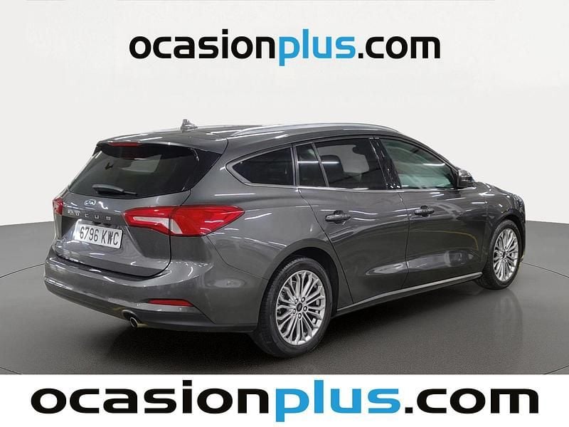 Usado Ford Focus Titanium 125 CV (91 kW) 2019 Gris Monovolumen