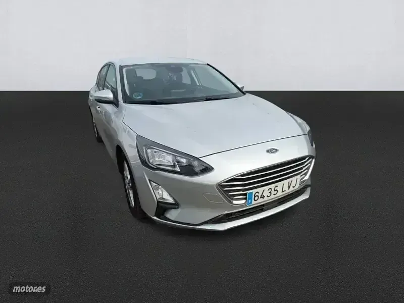 Usado Ford Focus Trend+ 125 CV (91 kW) 2021 Gris