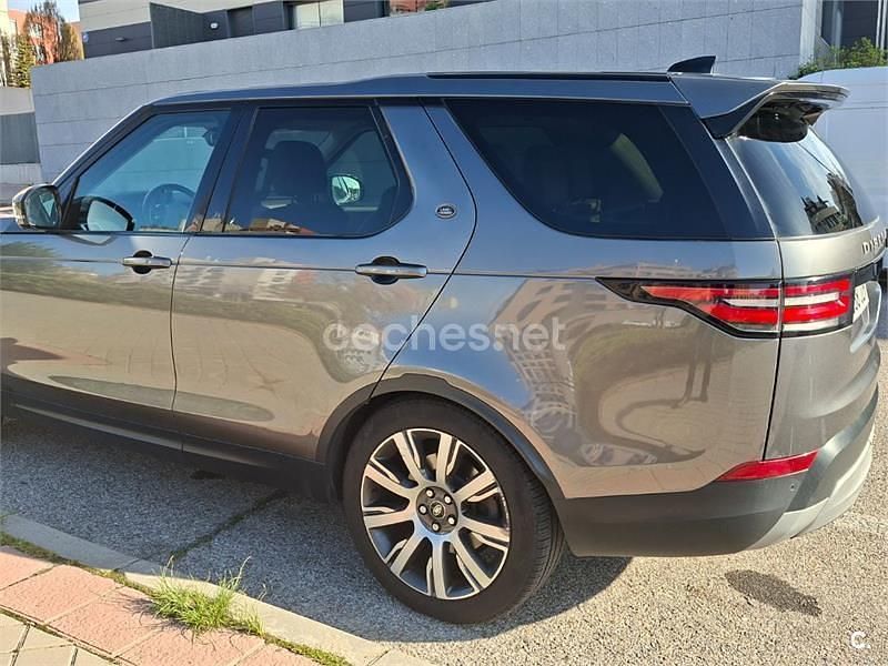 Usado Land Rover Discovery 5 HSE Luxury 240 CV (176 kW) 2017 Gris / plata SUV