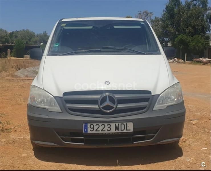 Usado Mercedes Viano 150 CV (110 kW) 2011 Blanco Monovolumen