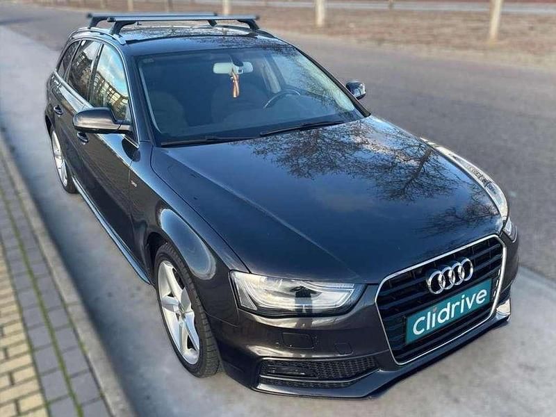 Usado Audi A4 Premium 150 CV (110 kW) 2015 Negro Familiar