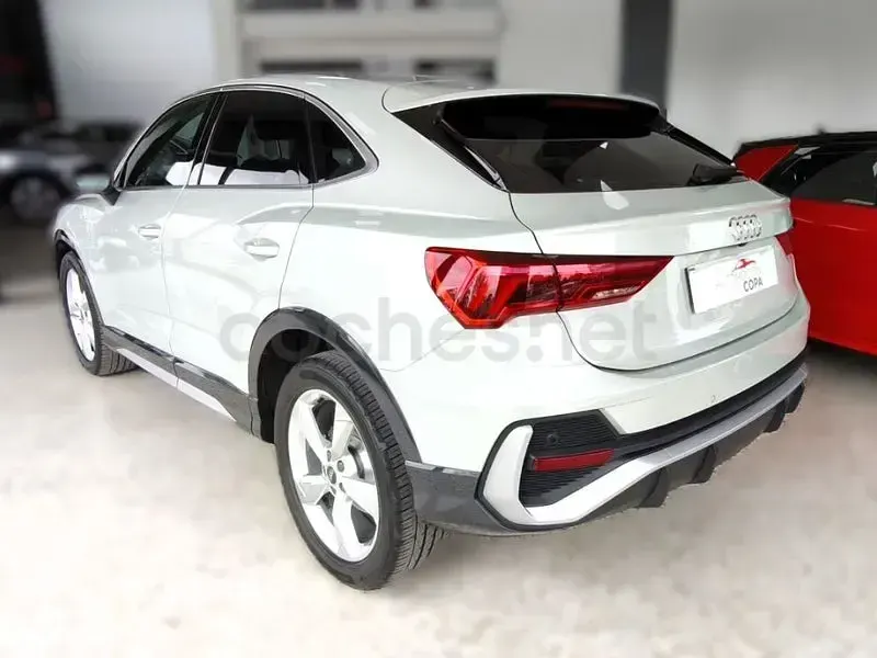 Usado Audi Q3 Sportback S-Line 150 CV (110 kW) 2023 Gris / plata SUV