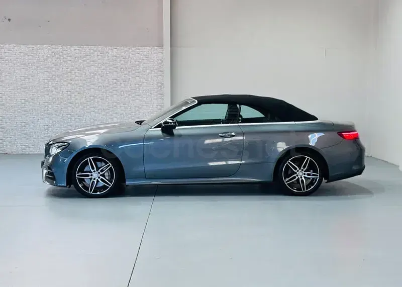 Usado Mercedes E400 340 CV (250 kW) 2018 Gris / plata Descapotable