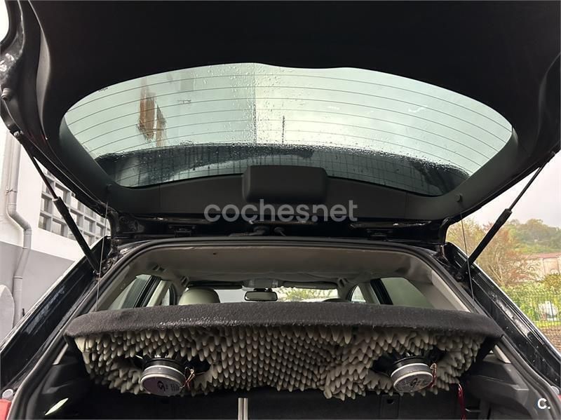 Usado Toyota Auris Luna 126 CV (92 kW) 2007 Negro Berlina