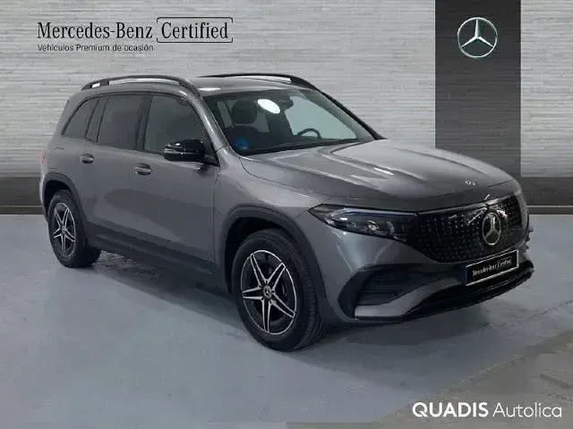 Usado Mercedes EQB300 167 kW (228 CV) 2025 Gris montaña SUV