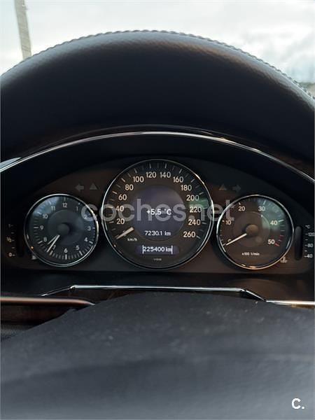Usado Mercedes CLS320 224 CV (164 kW) 2005 Gris / plata Berlina