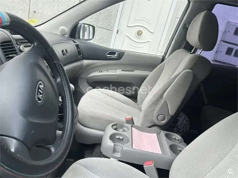 Usado Kia Carnival 185 CV (136 kW) 2010 Azul Monovolumen