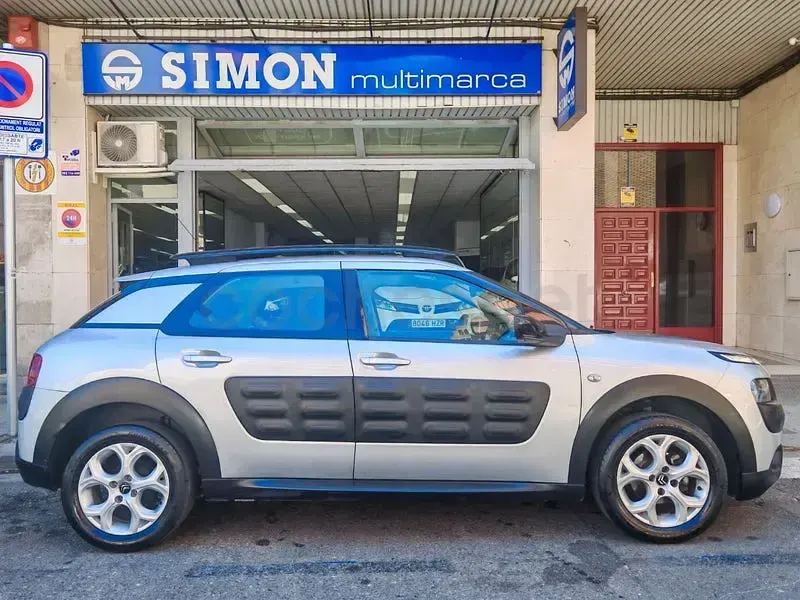 Usado Citroën C4 Feel 82 CV (60 kW) 2016 Gris / plata Berlina