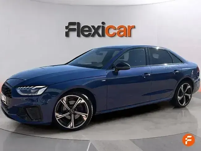 Usado Audi A4 163 CV (119 kW) 2023 Azul Berlina