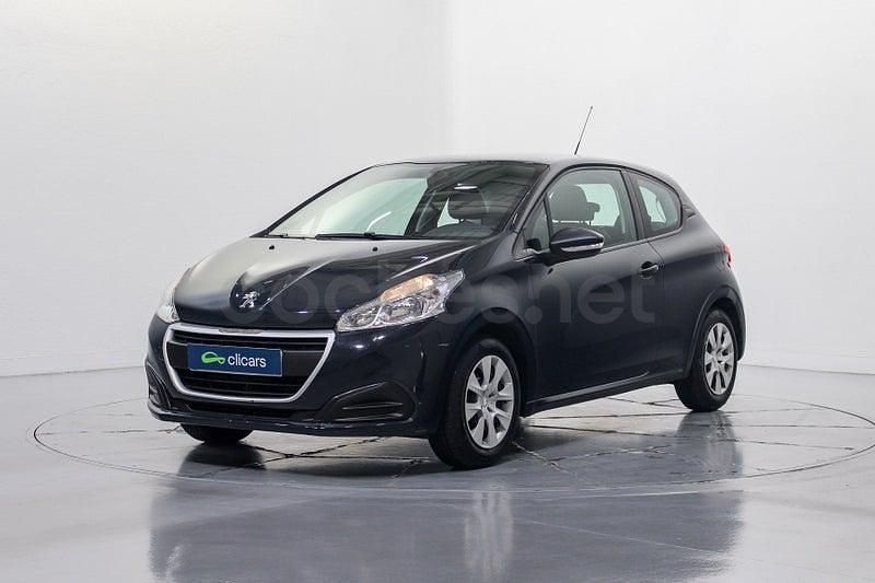 Usado Peugeot 208 Access 82 CV (60 kW) 2016 Negro Utilitario