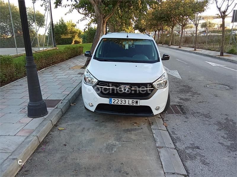 Usado Dacia Lodgy Comfort 115 CV (84 kW) 2019 Blanco Monovolumen